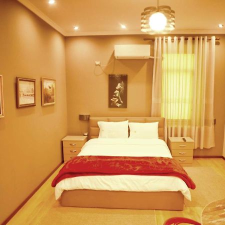 Hotel Bujtina Bicolli Korça Exteriör bild